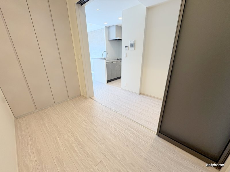 コンフォリア・リヴ博労町一丁目Q　仲介手数料無料の寝室