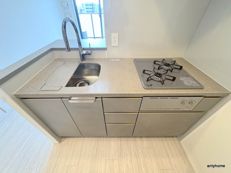 コンフォリア・リヴ博労町一丁目Q　仲介手数料無料のキッチン