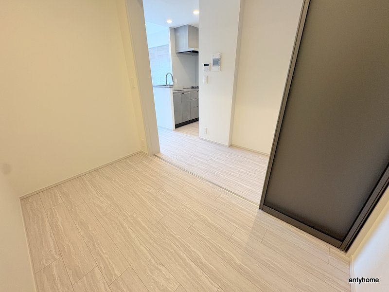 コンフォリア・リヴ博労町一丁目Q　仲介手数料無料の寝室