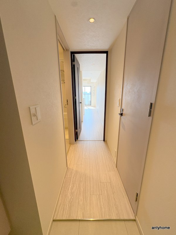 コンフォリア・リヴ博労町一丁目Q　仲介手数料無料の内装