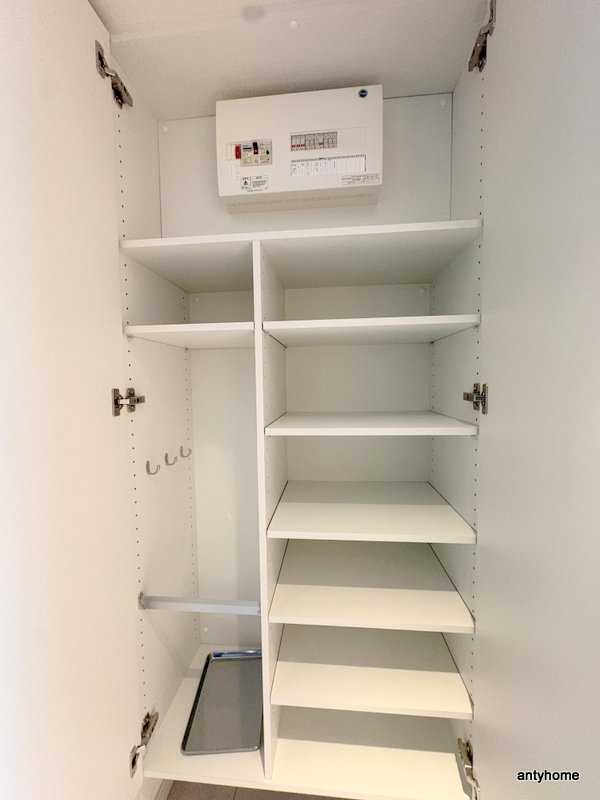 コンフォリア・リヴ博労町一丁目Q　仲介手数料無料の収納