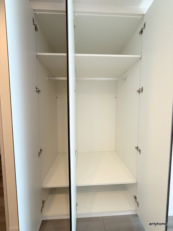 コンフォリア・リヴ博労町一丁目Q　仲介手数料無料の収納