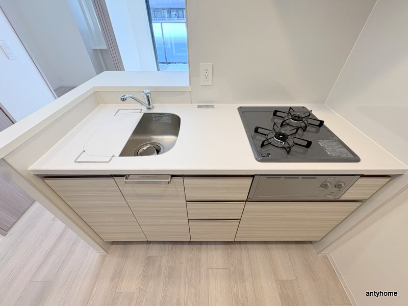 コンフォリア・リヴ博労町一丁目Q　仲介手数料無料のキッチン