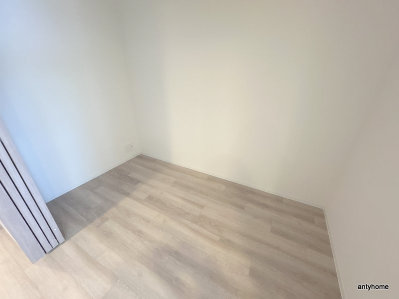 コンフォリア・リヴ博労町一丁目Q　仲介手数料無料の寝室