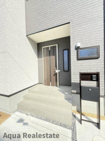 リーブルガーデン高松市朝日町第二のトイレ|シンプルで使いやすいトイレです