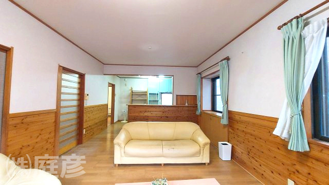 【居間・リビング】の画像