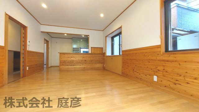 【居間・リビング】の画像