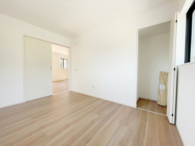 新築戸建・新築建売　KIP伊勢崎市今泉町1期の収納|1階洋室にもクローゼット収納！