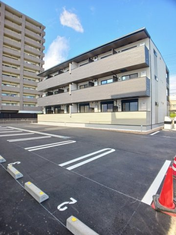 モーダ・フジの駐車場