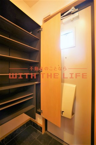 サンライズ御井Ⅱ【キャッシュバック対象物件】の玄関|きれいな玄関です