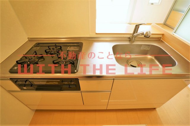 サンライズ御井Ⅱ【キャッシュバック対象物件】のキッチン|お料理しやすいキッチンです