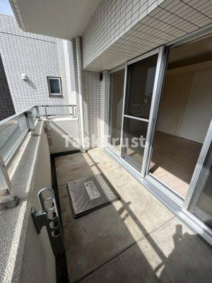 【バルコニー】 | ベルフェリーク天満橋