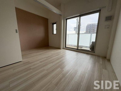 【内装】 | LUMINOUS放出