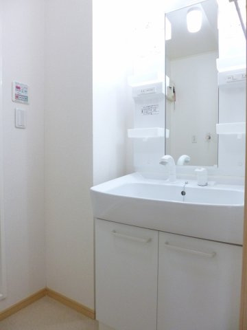 セゾン　五条Ⅱの洗面所