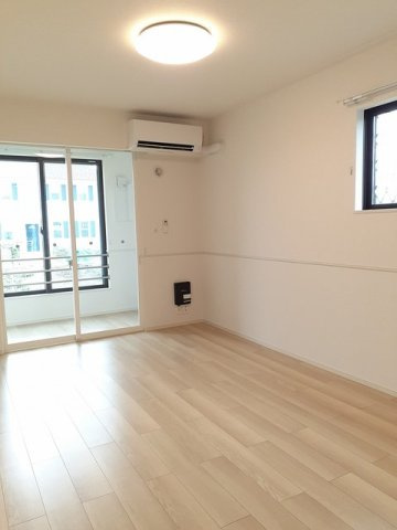 シン・ラシーヌの居間・リビング