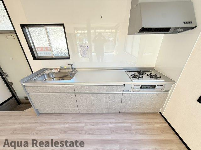 坂出市府中町　リフォーム戸建のキッチン|きれいなキッチンです