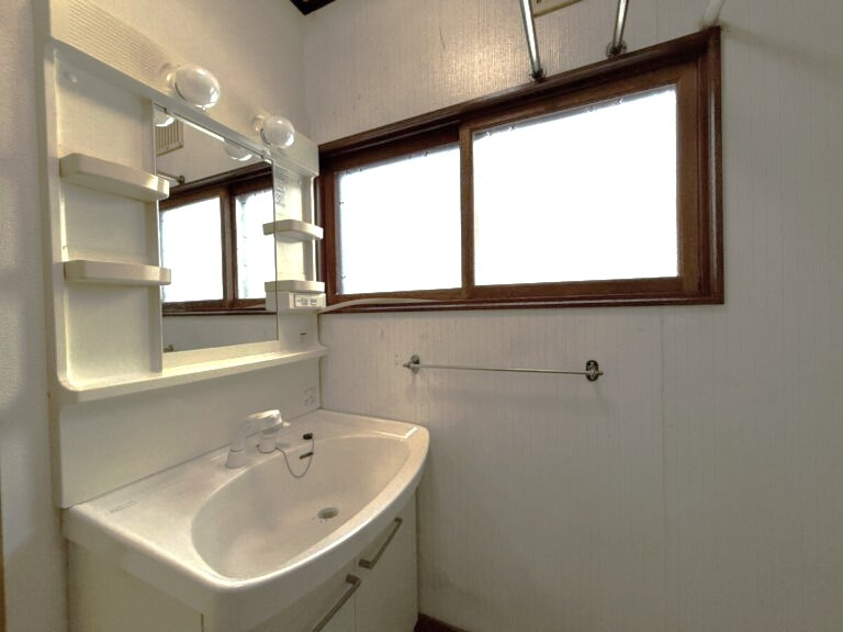 網走市潮見9丁目6番20中古の脱衣所