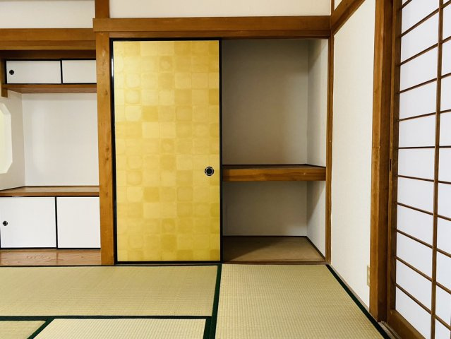 瑞穂市 穂積（穂積駅） 2階建の和室|1階和室収納