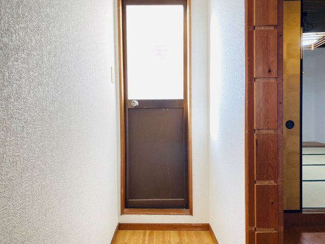 瑞穂市 穂積（穂積駅） 2階建のその他|2階勝手口