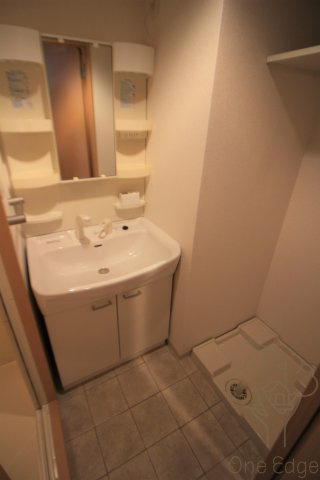 Gramercy Juso-higashi2ndの独立洗面台