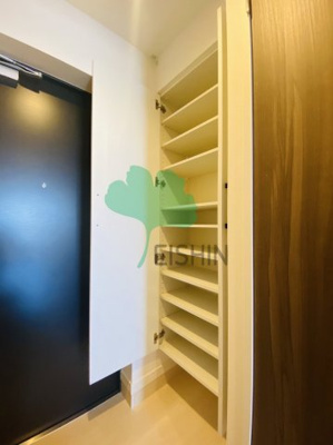 【玄関】 | グランフォーレ博多駅プレミア | 下駄箱もしっかりついてます！