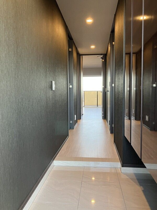 熊本市東区月出８丁目の賃貸マンションの玄関