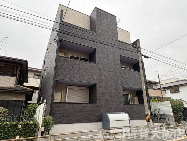 CRASTINE遠里小野の外観