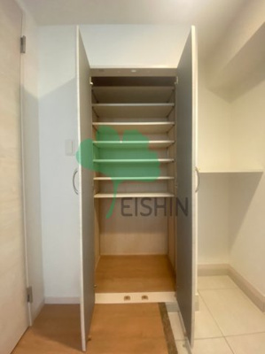 【玄関】 | メゾンドボヌール | 下駄箱もしっかりついてます！