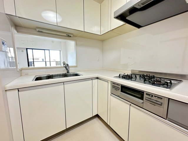 ルネ芦屋親王塚のキッチン