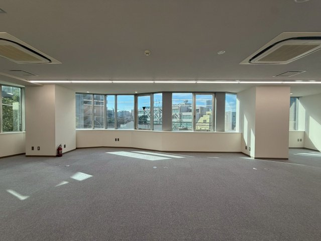 四海ビル　3Fの内装