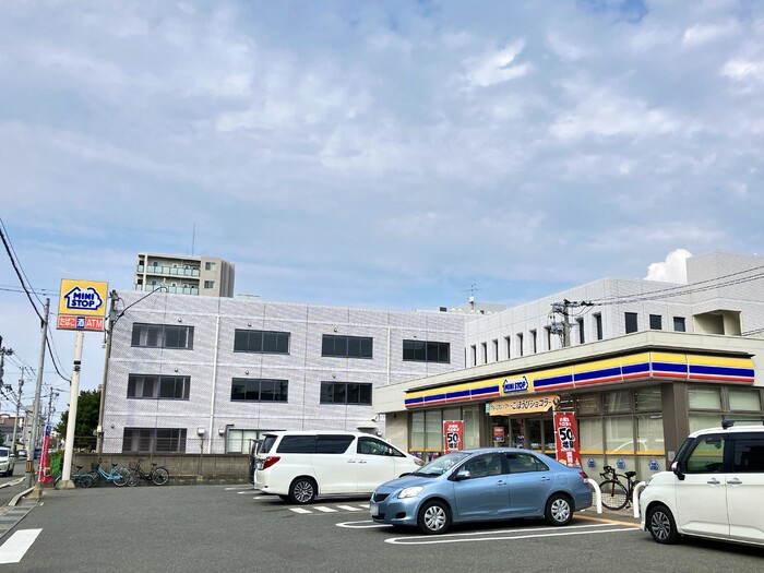 D-ROOM板付|ミニストップ博多板付4丁目店（363m）