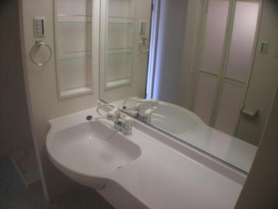  | ロワ・ドミールⅡ | シャンプードレッサー