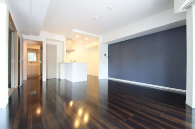  | アムシュトラーセ | １０３ リビング