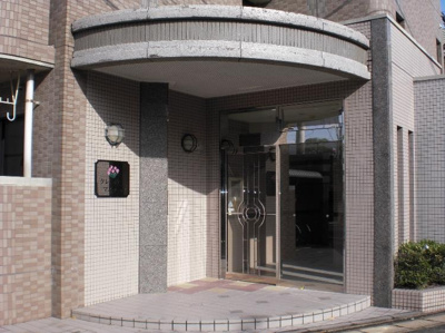 【エントランス】 | クレールマノワール | エントランス写真