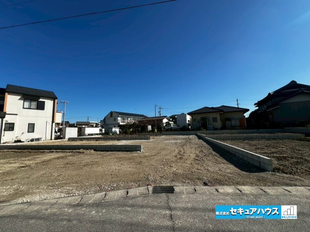 【同施工物件ご案内可能】豊明市阿野町　全6棟の前面道路含む現地写真|事前予約にて現地ご見学いただけます！お気軽にお問い合わせください♪
■株式会社　セキュアハウス■
住宅ローンに強く、知識、経験豊富なスタッフ在籍
お客様に寄り添い、ご成約後もサポート致します。