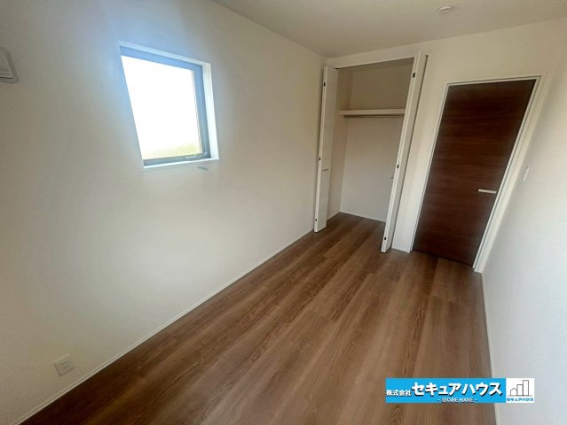 【本日ご案内可能】豊明市阿野町　全6棟の洋室|【洋室5.06帖】
◆お子様のお部屋や主寝室、来客時の宿泊室、趣味のお部屋としてもご利用いただけます♪　　　　　　　　　　　　　　　　　　　　　　　　　　　　　　　　　　　　　　　　　　　　　　　　　
