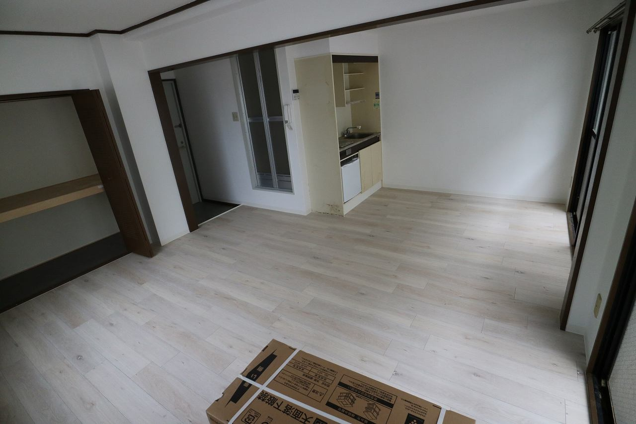 グランディア篠原弍番館の洋室