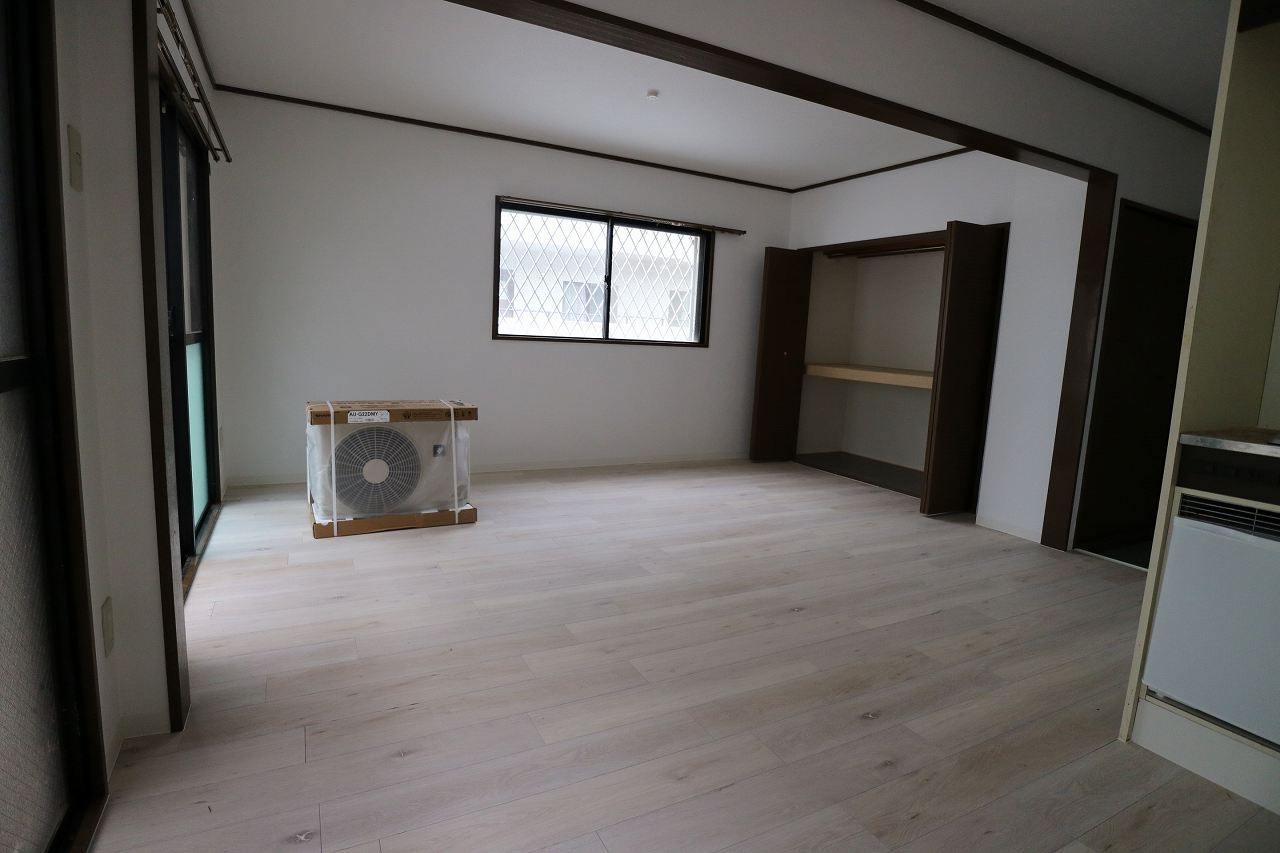 グランディア篠原弍番館の洋室