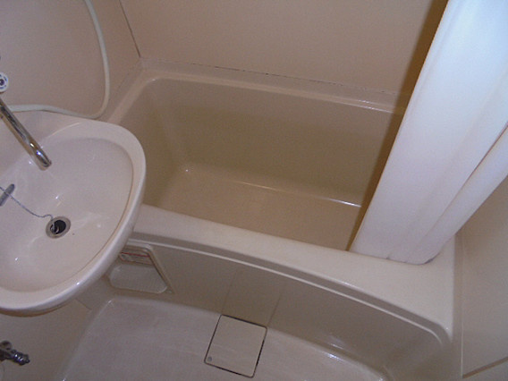 東マンションの浴室