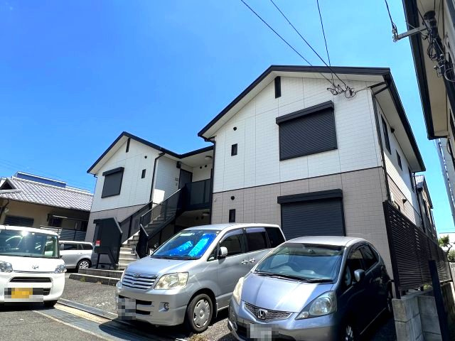 リビング清水町の外観