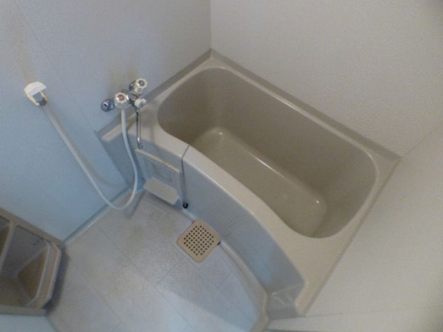 エルパセオ篠原南の浴室