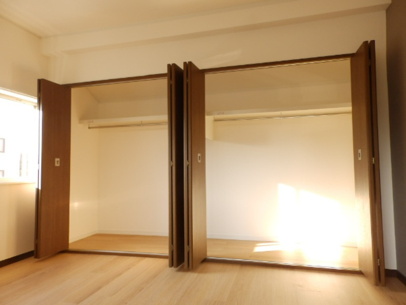 岩屋中町1丁目貸家の収納