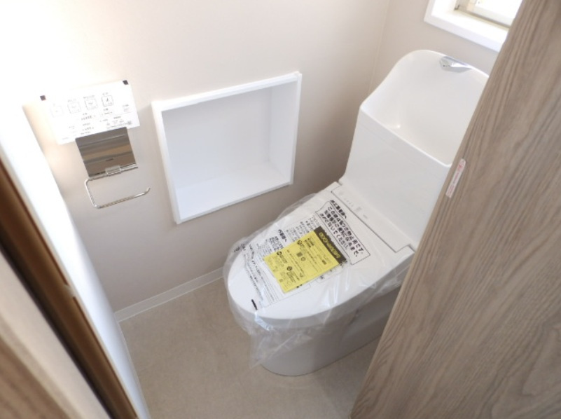 岩屋中町1丁目貸家のトイレ