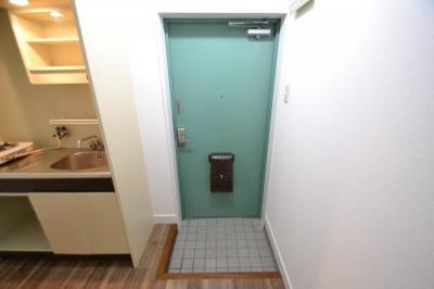 SIハイツ岩屋の玄関