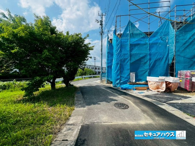 【同施工物件ご案内可能】豊明市阿野町　全6棟の前面道路含む現地写真|事前予約にて現地ご見学いただけます！お気軽にお問い合わせください♪
■株式会社　セキュアハウス　豊明支店■
住宅ローンに強く、知識、経験豊富なスタッフ在籍
お客様に寄り添い、ご成約後もサポート致します
