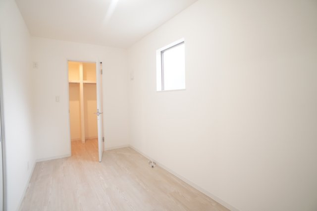 ジーメゾンあやめ池エルシアスの洋室