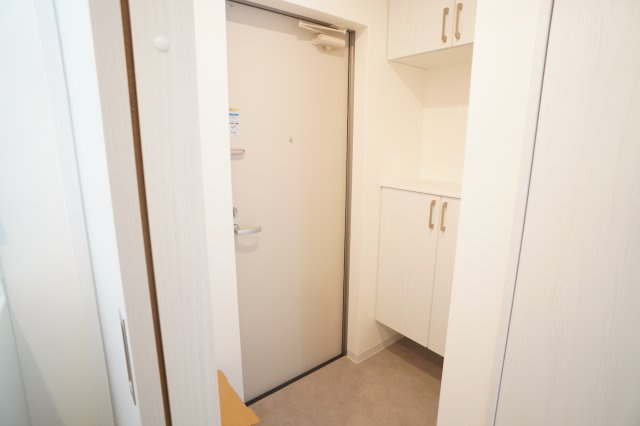 ジーメゾンあやめ池エルシアスの玄関