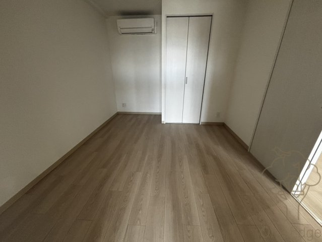 Alivis野田阪神の寝室
