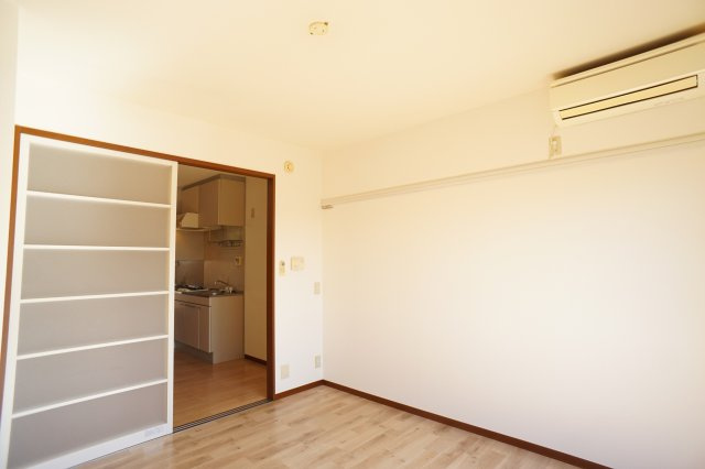 アネックス西ノ京の居間・リビング