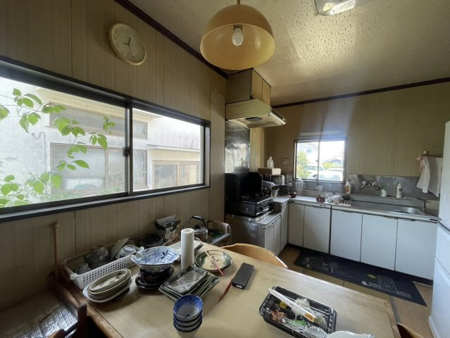 500㎡超の土地♪周辺施設多数で住みやすさ◎平屋　佐野市富岡町のキッチン|コンパクトなキッチンで掃除もラクラク